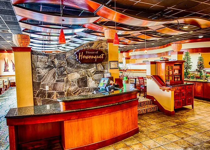 Lucky 7 Casino & Hotel